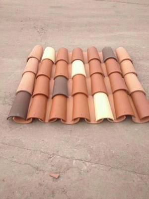 西班牙筒瓦與全瓷平瓦 建筑屋頂材料的藝術(shù)與實(shí)用之選